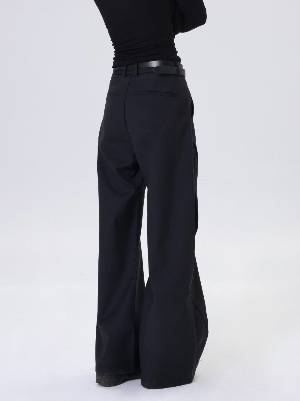 Straight-Leg Elasticated Wool Pants  | Womens  Pants Clothing Pants